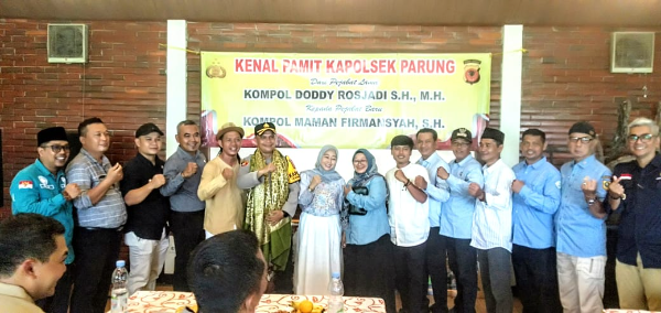 Fhoto  : Bersama Dalam Acara Kenal Pamit Kapolsek Parung