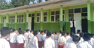 http://gardatipikornews.com/sdn-kekenceng-melaksanakan-upacara-hari-pendidikan-nasional-hardiknas-sekaligus-halal-bihahal
