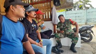 http://gardatipikornews.com/rd75-kapolri-tangkap-aksi-koboi-diduga-oknum-anggota-polisi-hajar-sopir-angkutan-online-di-jalan-tol