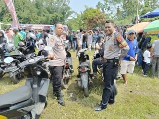 http://gardatipikornews.com/personel-polresta-cirebon-mendapat-kenaikan-pangkat-pengabdian-2