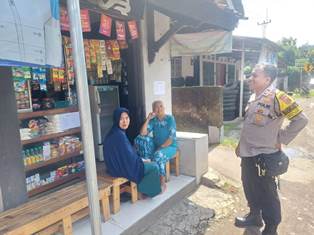 http://gardatipikornews.com/polsek-depok-polresta-cirebon-amankan-puluhan-botol-miras