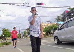http://gardatipikornews.com/penyerahan-berkas-bacaleg-dandi-rizki-didampingi-puluhan-muda-mudi-asal-4-kecamatan