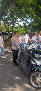 http://gardatipikornews.com/polsek-ampenan-lakukan-evakuasi-cek-tkp-penemuan-mayat-diduga-gantung-diri