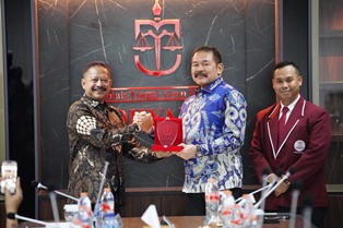 http://gardatipikornews.com/tertib-pajak-satlantas-polresta-pati-tingkatkan-pelayanan-fabel