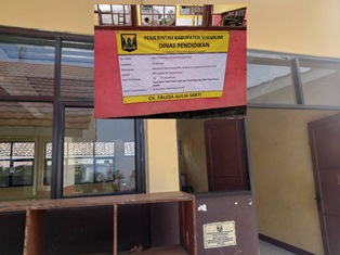 http://gardatipikornews.com/proyek-siluman-pembangunan-saluran-drenase-jalan-sukarela-kelurahan-sukarame-kecamatan-sukarame-kota-palembang-diduga-melanggar-kip-no-14-tahun-2008-jadi-sorotan-aktivis-sumsel