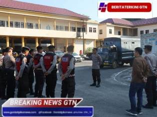 http://gardatipikornews.com/warga-korem-044gapo-sembelih-hewan-qurban-setelah-shalat-idul-adha