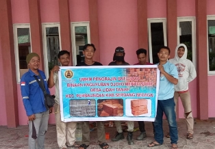 http://gardatipikornews.com/dandim-0718-pati-dan-rumah-ppai-bersatu-melindungi-perempuan-dan-anak-di-pati-2