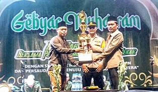 http://gardatipikornews.com/pemerintah-desa-sindangresmi-beserta-warga-sambut-pergantian-tahun-baru-islam-1446-h