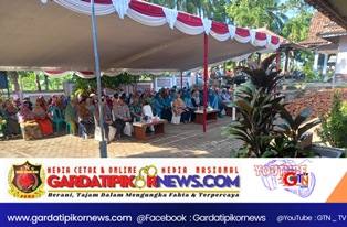 http://gardatipikornews.com/polsek-jonggol-bersama-instansi-terkait-lakukan-giat-peduli-dengan-giat-jumat-bersih-di-jalan-raya-cileungsi-jonggol-berlangsung-sukses