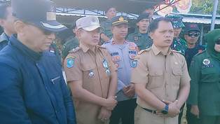 http://gardatipikornews.com/polres-cianjur-gerbeg-vila-yang-menjadi-pabrik-home-industri-ribuan-butir-obat-obatan-terlarang