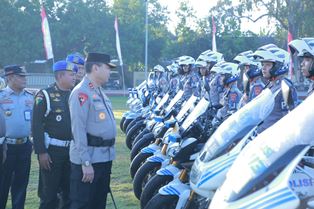 http://gardatipikornews.com/kapolda-sumsel-tinjau-pabrik-bahan-pokok-di-pulau-rimau-banyuasin