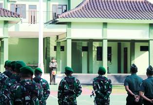 http://gardatipikornews.com/polsek-csr-cisarua-bersama-unit-laka-lantas-tangani-adanya-kecelakaan-lalu-lintas-di-jalan-raya-puncak-tiga-kendaraan-terlibat