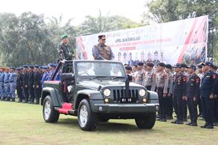http://gardatipikornews.com/kpu-ri-di-minta-paw-eks-ketua-kpu-konsel-tidak-memiliki-rekam-jejak-terafiliasi-parpol