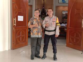 http://gardatipikornews.com/kapolsek-caringin-pimpin-langsung-giat-kryd-gabungan-instansi-terkait-di-wilayah-hukum-polsek-caringin-antisipasi-pelanggaran-kamtibmas-serta-kriminilitas-jalanan