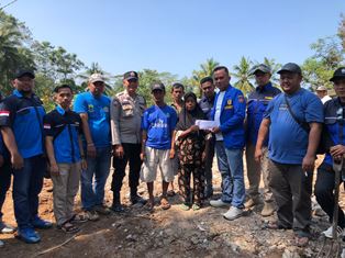 http://gardatipikornews.com/pengajian-bulanan-mui-kecamatan-ciseeng-dilaksanakan-di-desa-cihowe-dihadiri-sekcam-ahmad-rosadi-s-ag-dan-kasi-trantib-tajudin-s-sos