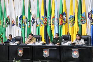 http://gardatipikornews.com/kapolsek-cibinong-bersama-instansi-terkait-tangani-terkait-adanya-balita-terjepit-eskalator-di-cibinong-city-mall-berhasil-dievakuasi-dan-dirawat-di-rs