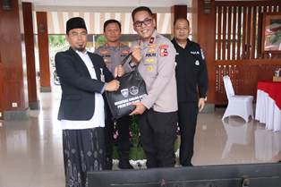 http://gardatipikornews.com/kapolresta-mataram-hadiri-kegiatan-nusantara-cooling-system-pilkada-2024
