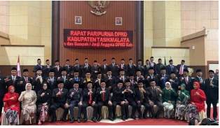 http://gardatipikornews.com/giat-satpol-pp-kecamatan-kalapanunggal-sosialisasikan-perda-no-10-tahun-2015-tentang-trantib-dan-kenakalan-remaja