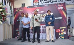 http://gardatipikornews.com/gudang-minyak-oplosan-solar-di-air-hitam-kecamatan-gebang-hingga-kini-masih-beroperasi