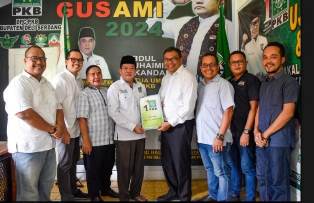 http://gardatipikornews.com/ketum-hmi-mpo-cabang-konsel-soroti-bupati-konawe-selatan-17-triliun-tidak-mengurangi-jumlah-kemiskinan-3684-ribu-jiwa-tahun-2023-kemana-uang-rakyat-konawe-selatan
