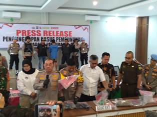 http://gardatipikornews.com/torehan-atlit-berprestasi-dua-medali-emas-di-cabang-olah-raga-bergengsi-sky-air-pon-xxi-sumut-2024