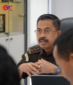 http://gardatipikornews.com/rapat-dinas-bupati-kabupaten-sukabumi-minta-jajarannya-terus-mengevaluasi-kinerja-untuk-pemerataan-pembangunan