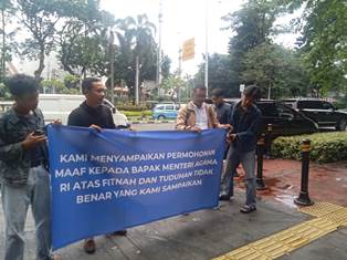 http://gardatipikornews.com/diantara-12-sekolah-dasar-yang-ada-di-kecamatan-bojonggenteng-diduga-tidak-merealisasikan-anggaran-untuk-perawatan-salah-satu-sdn-02-cibodas-yang-nampak-tembok-luar-terlihat-kusam-dan-kumuh