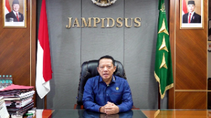 http://gardatipikornews.com/tim-penyidik-sita-sejumlah-aset-pt-orbit-terminal-merak-perkara-minyak-mentah-pertamina