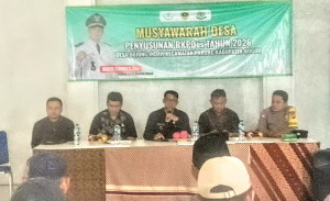 http://gardatipikornews.com/dihadiri-bupati-dan-ribuan-warga-tablig-akbar-bersama-uas-jadi-momen-spiritual-bersejarah