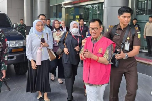 http://gardatipikornews.com/lkc-dompet-dhuafa-gelar-penyaluran-paket-nutrisi-untuk-lansia-bersama-kepala-desa-rahmat-bukhari-musliin-di-saung-abah-rbm