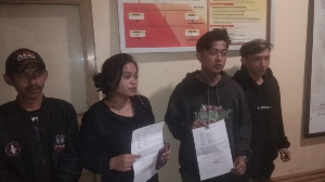 http://gardatipikornews.com/ppbni-satria-banten-dpc-kab-bogor-gelar-mini-soccer-fun-match-dihadiri-ketua-koni-kab-bogor-arif-rochmawan-kapolsek-knpi-pemcam-ciseeng-dan-kades-babakan