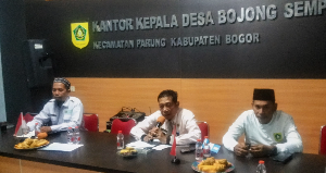 http://gardatipikornews.com/pemdes-cikaret-realisasikan-peningkatan-jalan-lingkungan-shanseet-hotmix-di-kp-dandeur-rt-2708
