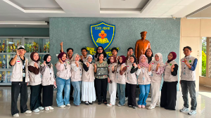 http://gardatipikornews.com/kapolsek-talang-padang-hadiri-peresmian-jembatan-garuda-di-pekon-darussalam