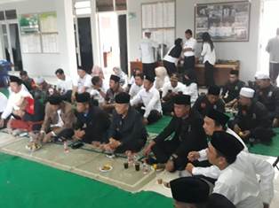 https://gardatipikornews.com/gladiator-papua-hadir-sebagai-pahlawan-sektor-ekonomi-enam-kampung-di-pesisir-pantai