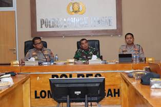 https://gardatipikornews.com/kapolsek-jonggat-hadiri-launching-ekowisata-berbasis-desa-bisnis-inklusif