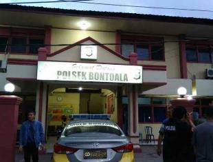 https://gardatipikornews.com/bentuk-kepedulian-bhabinkamtibmas-serading-berikan-bantuan-sosial-untuk-warganya-2