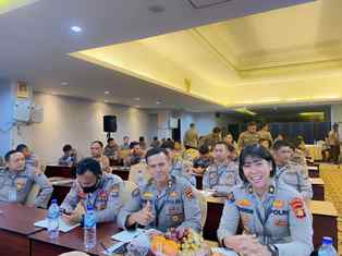 https://gardatipikornews.com/dari-curhatan-masyarakat-di-call-center-110-polres-sukabumi-bekuk-pelaku-lahgun-narkoba-jenis-ganja