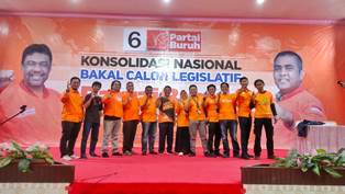 https://gardatipikornews.com/kasubbid-mulmed-bidhumas-polda-sumsel-menghadiri-langsung-workshop-manajemen-media-menjelang-pemilu-2024-dan-peningkatan-kemampuan-operator-integrated-protection-system-enceypted-s1-ipse-s1