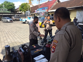 https://gardatipikornews.com/dit-polairud-polda-ntb-dapat-penghargaan-atas-kesuksesan-penyelamatan-kebakaran-kapal-mt-kristin