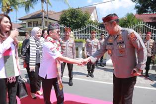 https://gardatipikornews.com/polresta-mataram-terima-kunjungan-supervisi-dari-direktorat-samapta-polda-ntb-2