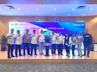 https://gardatipikornews.com/sikapi-kesibukan-suami-ketua-daerah-jalasenastri-armada-i-tatap-muka-dengan-anggota-korcab-xii-dja-i
