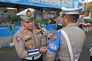 https://gardatipikornews.com/wabup-h-mad-romli-lepas-jamaah-haji-kloter-23-jkg-asal-kabupaten-tangerang