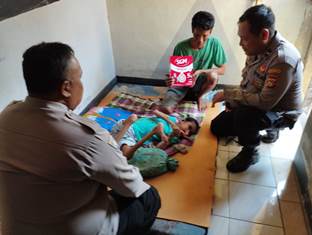 https://gardatipikornews.com/wujud-bhakti-kemasyarakatan-bhabinkamtibmas-kelurahan-banjar-lakukan-gotong-royong-bersama-warga-binaan