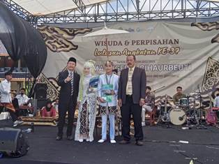 https://gardatipikornews.com/tingkatkan-pemahaman-tentang-kerja-jurnalis-si-humas-polresta-mataram-ikuti-virtual-dialog-publik-divisi-humas-polri