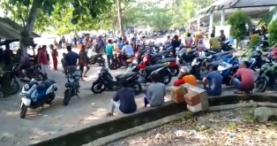 https://gardatipikornews.com/babinsa-desa-cogreg-ciptakan-keakraban-dengan-warga-desa-cogreg-kecamatan-parung-laksanakan-komsos