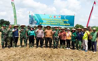 https://gardatipikornews.com/diduga-kontrak-belanja-pemeliharaan-ta-2017-dipecah-aroma-busuk-kkn-rp-26-m-lebih-di-rsup-h-adam-malik-merebak