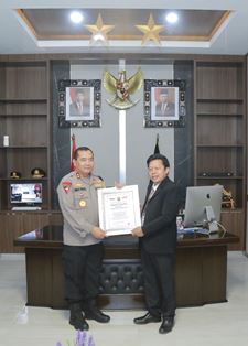 https://gardatipikornews.com/diduga-oknum-oknum-penilik-pengawas-paud-tk-menjual-buku-secara-paksa-kepada-sekolah-tingkat-paud-tk-se-kabupaten-sukabumi