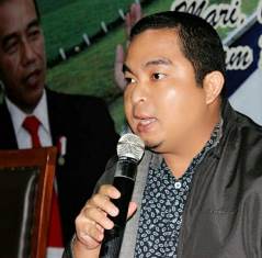 https://gardatipikornews.com/gedung-dprd-kabupaten-tasikmalaya-yang-akan-diisi-oleh-anggota-dewan-hasil-pemilu-2024-26-diantaranya-wajah-baru-dan-24-petahana