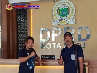 https://gardatipikornews.com/pemdes-ciseeng-salurkan-bantuan-cadangan-beras-pemerintah-kepada-867-kpm-bersama-sekdes-dan-kasi-kesra-berlangsung-kondusif