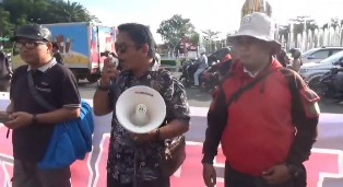 https://gardatipikornews.com/wadankorbrimob-polri-jenguk-anggota-yang-sedang-sakit-di-rsbb